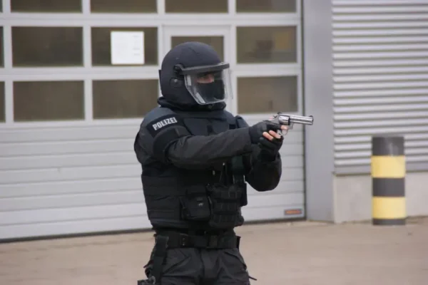 Policja w 2026: mniej wakatów, nowe struktury i przygotowania do Narodowego Biura Śledczego