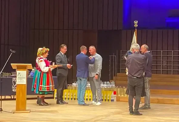 95-lecie PZTS: Prezes klubu DWÓJKA uhonorowany brązową odznaką