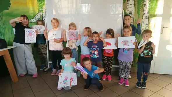 Dmuchane obrazy: dzieci z Bolimowa tworzyły sztukę własnym oddechem