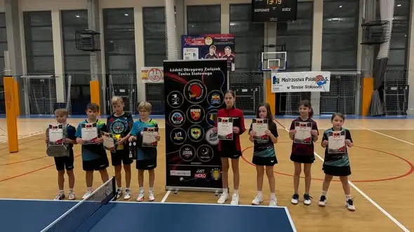 Tenisistki z Rawy Mazowieckiej z sukcesami w wojewódzkim turnieju żaczek